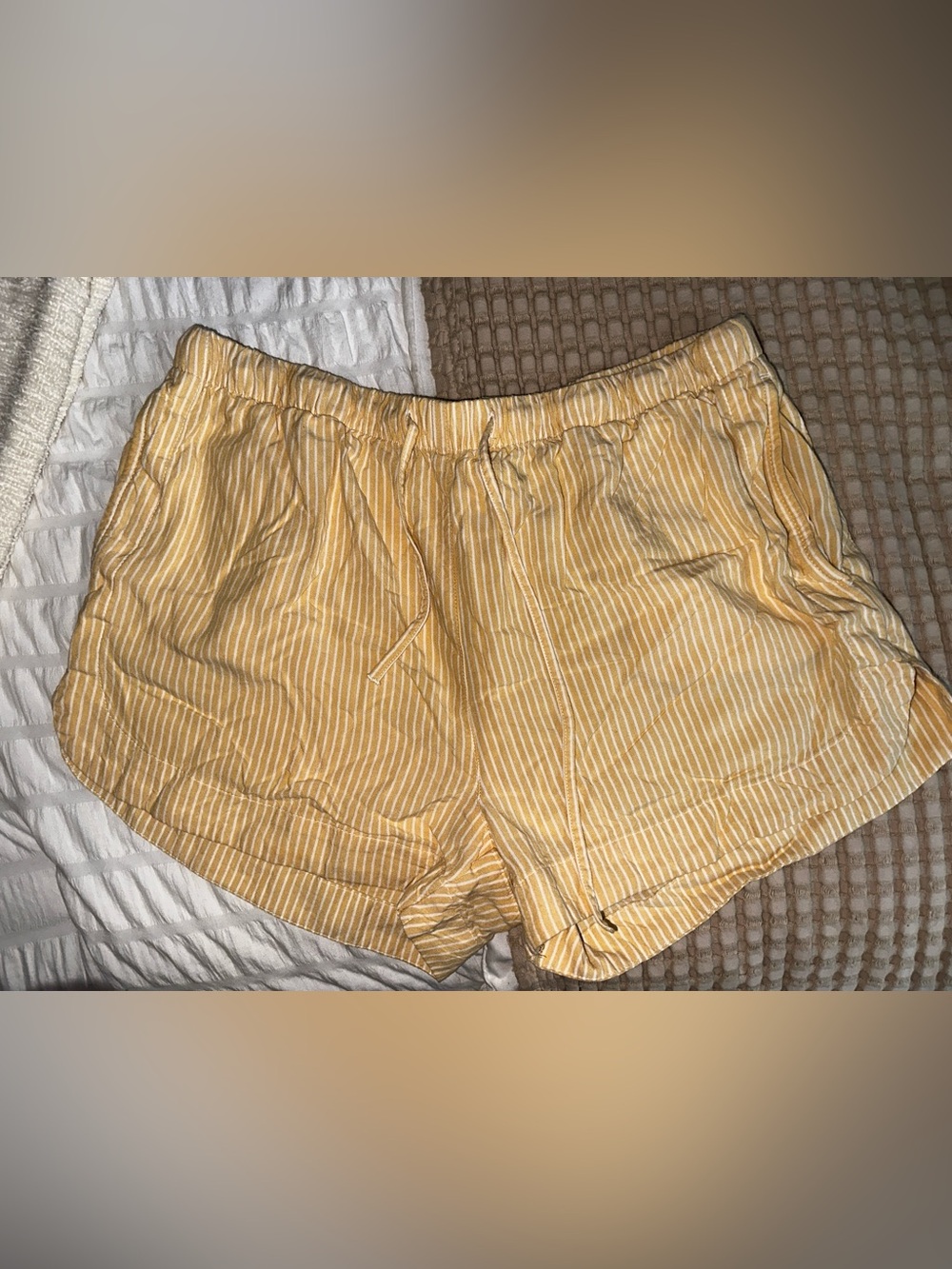 RVCA Women’s Large L Shorts Sunshine Yellow Stripes White Elastic Waist 3”